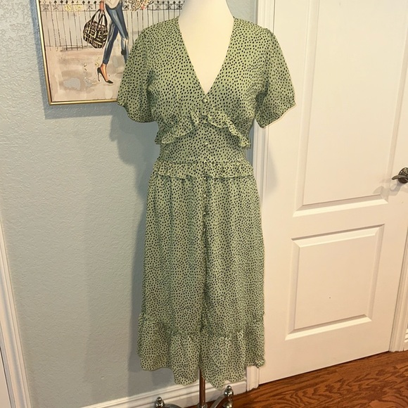 Influence Dresses & Skirts - Influence • Mint Green Polkadot Dress • Sz 8